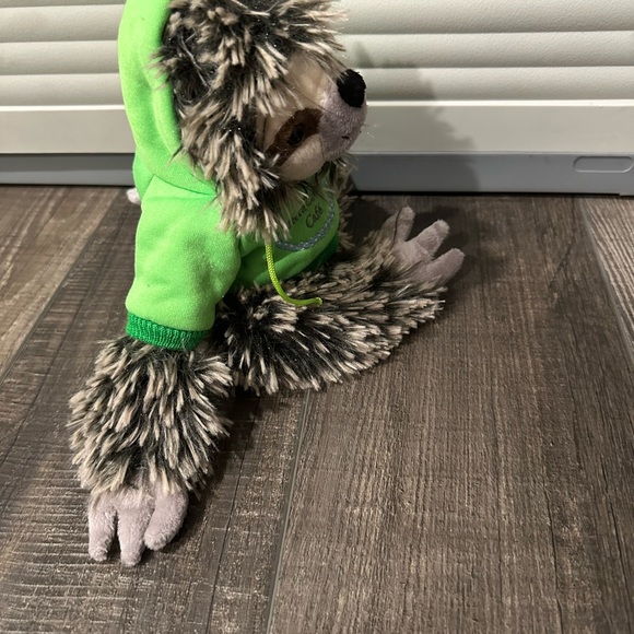 PETTING ZOO SHAGGY THREE TOE SLOTH STUFFED PLUSH ANIMAL 13” - Picture 3 of 5